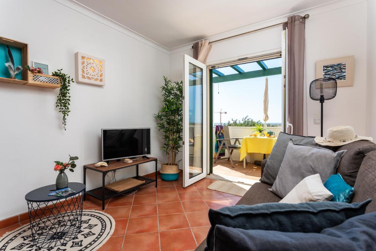Sunny Apartment With Sea View Тавира Екстериор снимка