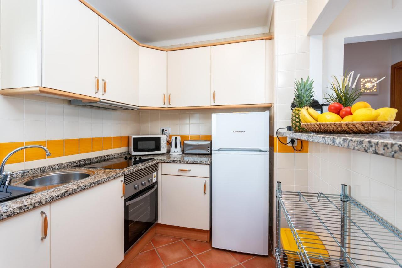 Sunny Apartment With Sea View Тавира Екстериор снимка