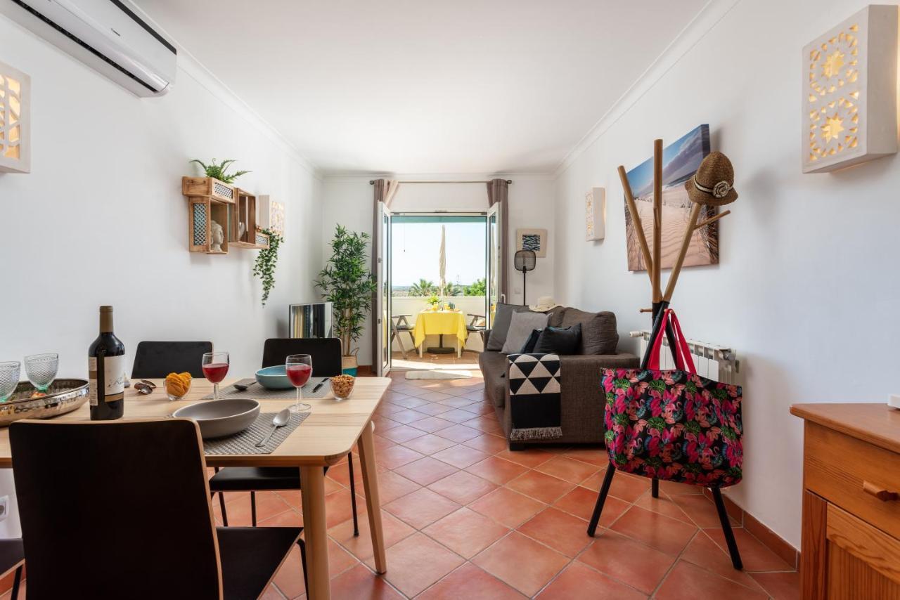 Sunny Apartment With Sea View Тавира Екстериор снимка
